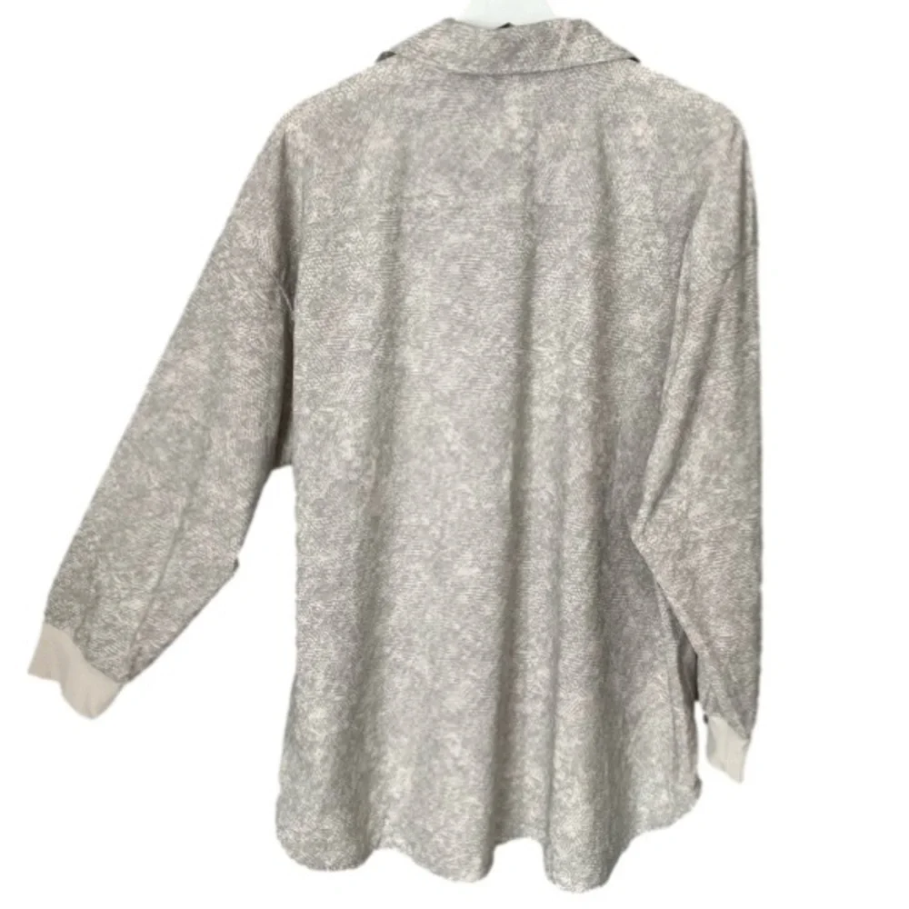 ATHLETA Zuma Top Collared V-Neck Long Sleeve Viper Subtle Grey Print Women XL